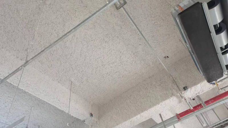 自粘防水卷材的性能直接关系到其防水效果。在选择品牌时，要关注以下指标：